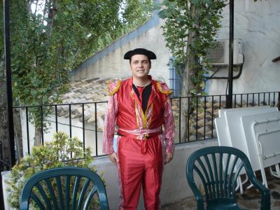 &iexcl;VALOR Y AL TORO!